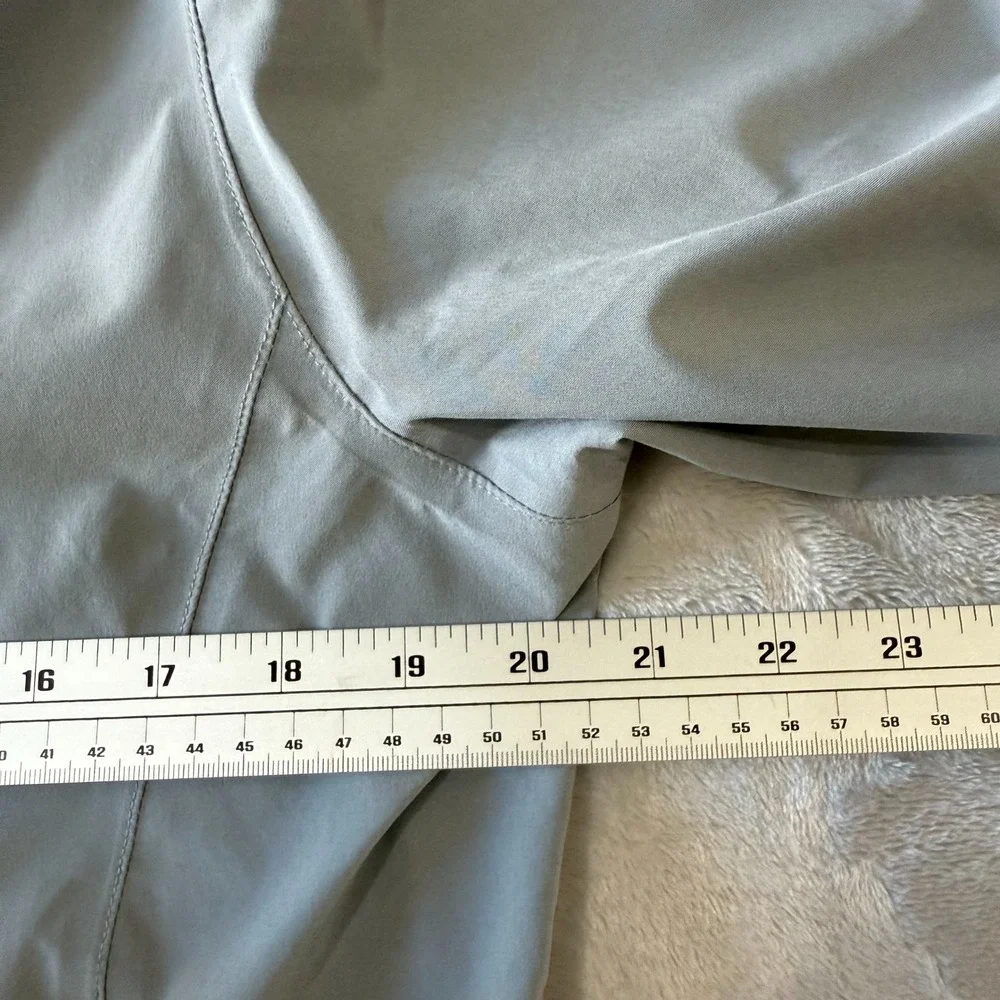 Royal Robbins Men's Grey Hooded Lightweight Waterproof Rain‎ Jacket Size M